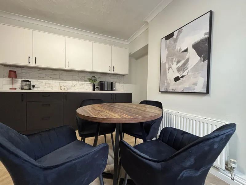 4 Bedroom | Student House | West End // Sept 2026 - Thumbnail 1